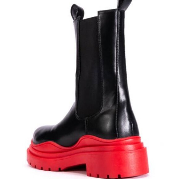 AZALEA WANG WHO GOT GHOSTED FLATFORM CHELSEA BOOT  RED ( BRAND NEW !!! ) - Picture 3 of 7